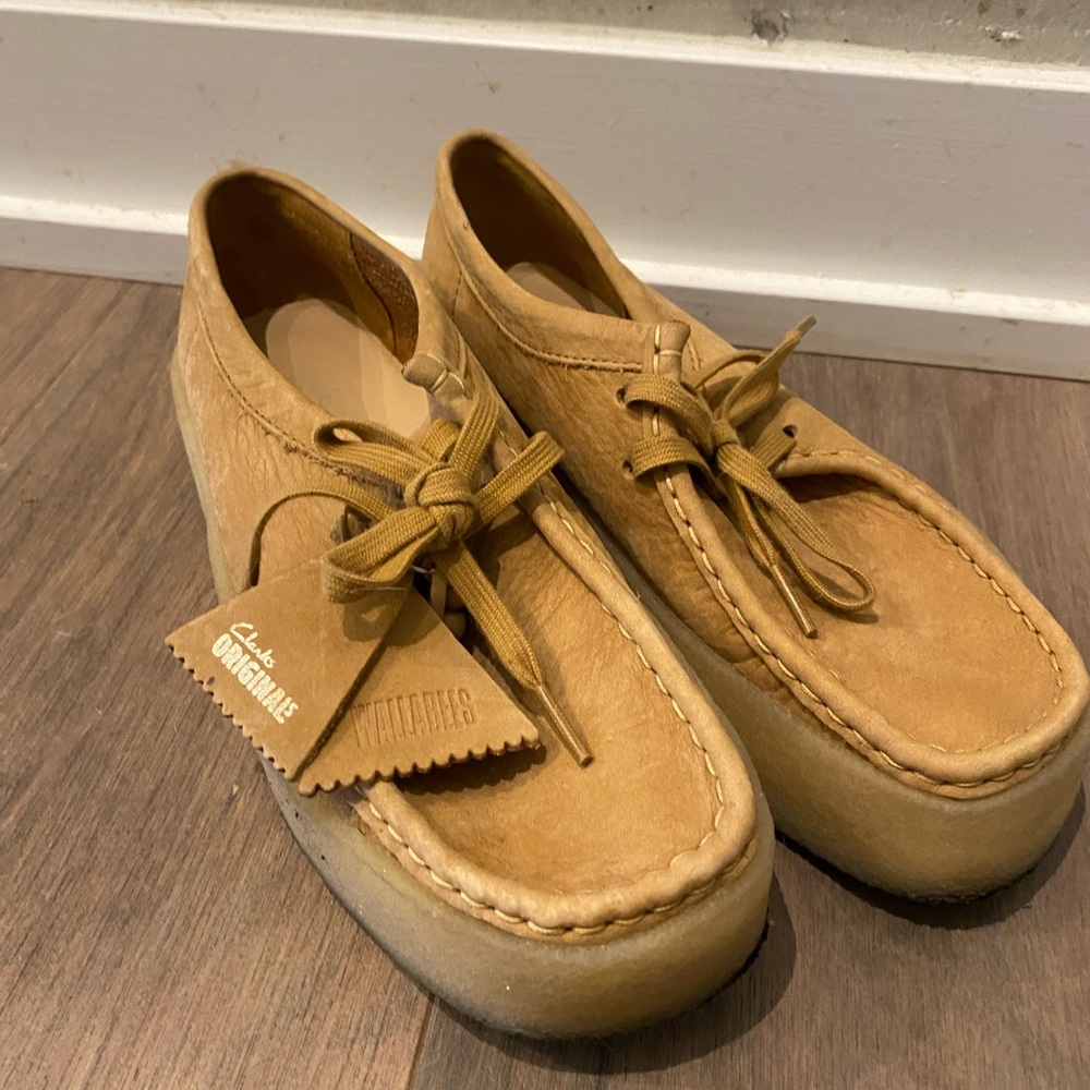 Clarks Nubuck Light Brown Leather Moccasins